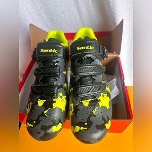 Santic camo cycling shoes brand new 46 spin shoes with buckle
